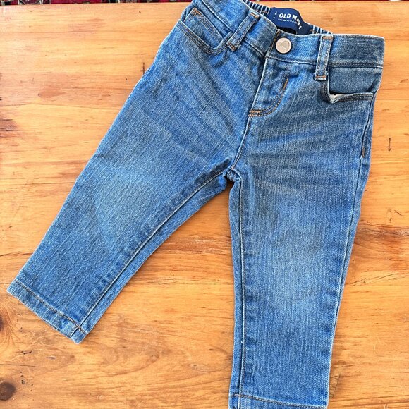 Babys Old Navy Skinny Blue Jeans - Picture 6 of 6